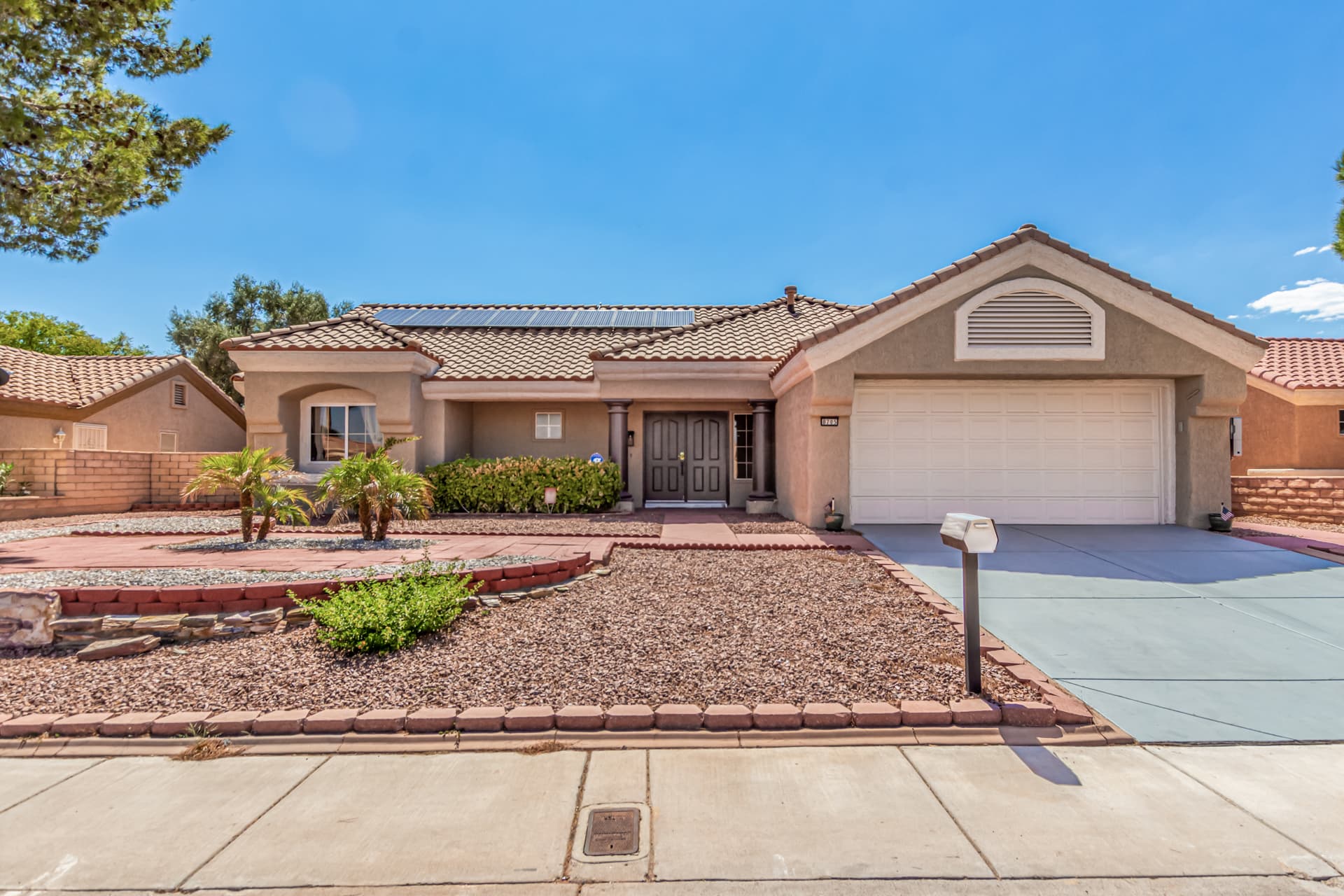 8705 Villa Ridge Drive photo 2