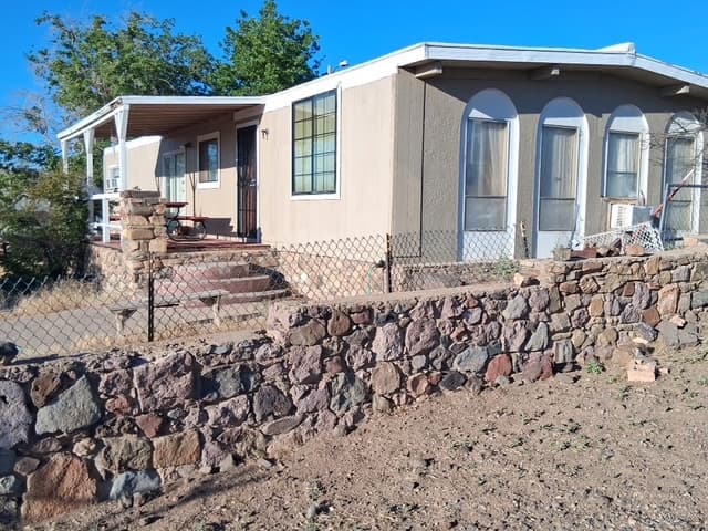 3480 North Harvard Street photo 2