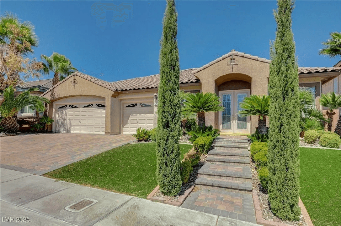 1413 Pine Leaf Drive photo 2