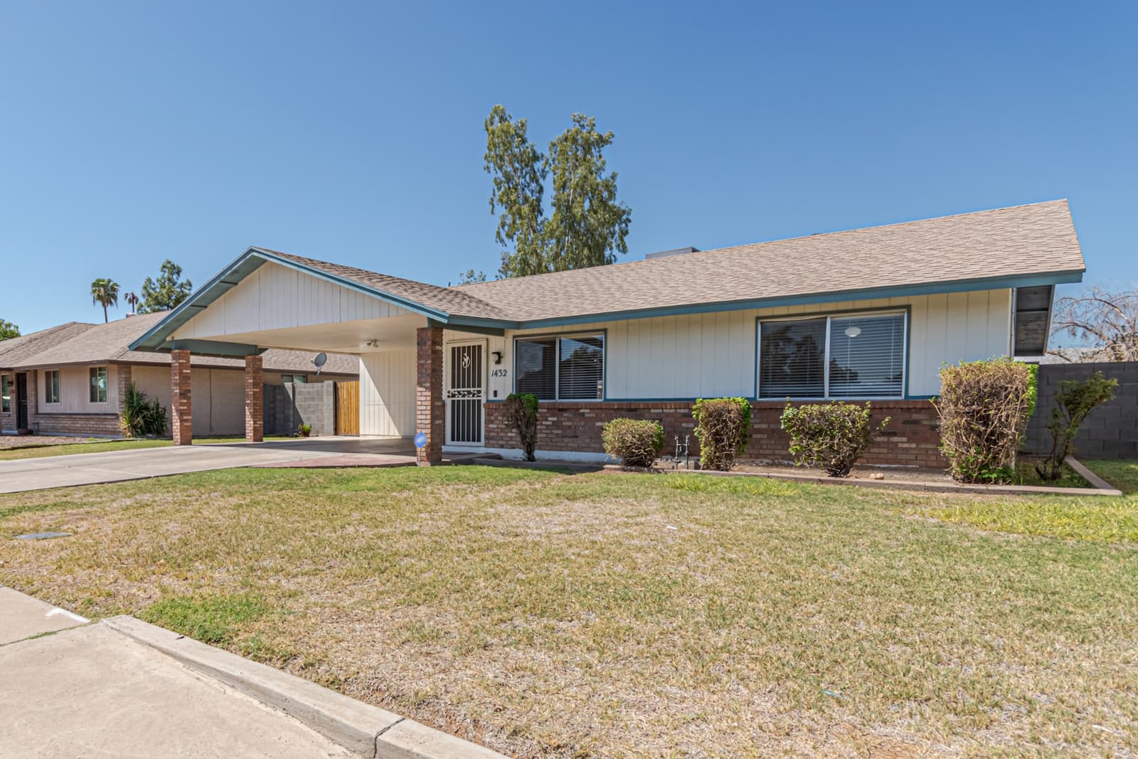1432 South Oracle photo 2