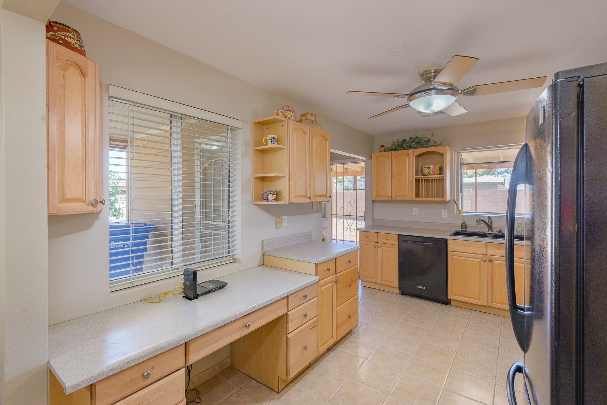 939 East Berridge Lane photo 4