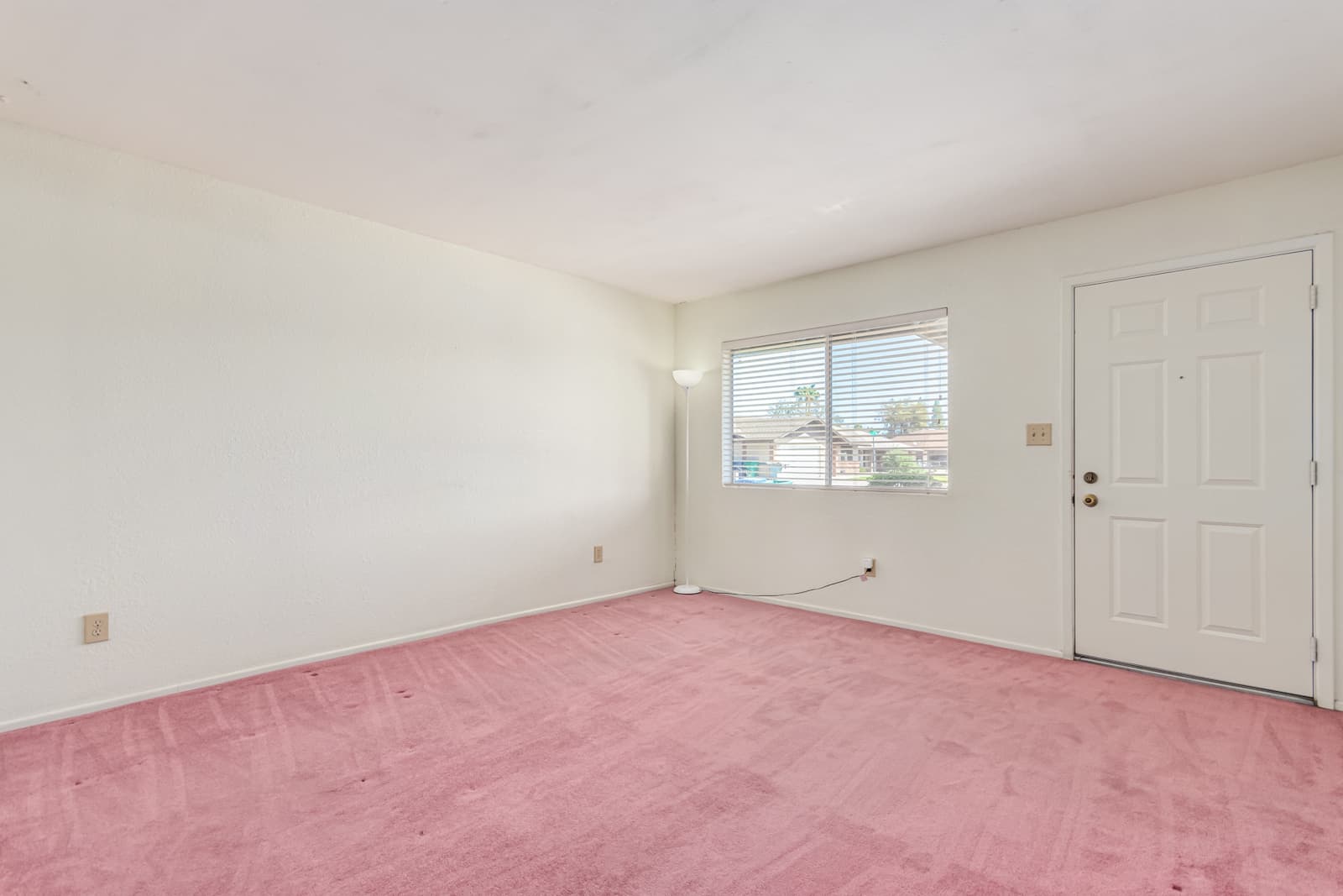 1432 South Oracle photo 3