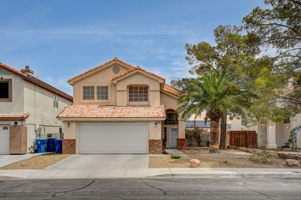 5700 Royal Castle Lane photo 1