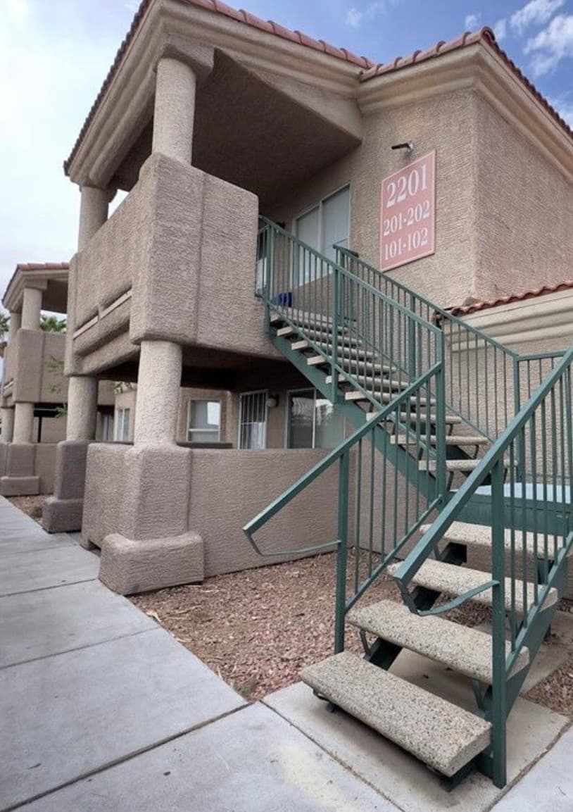 2201 James Bilbray Drive photo 1