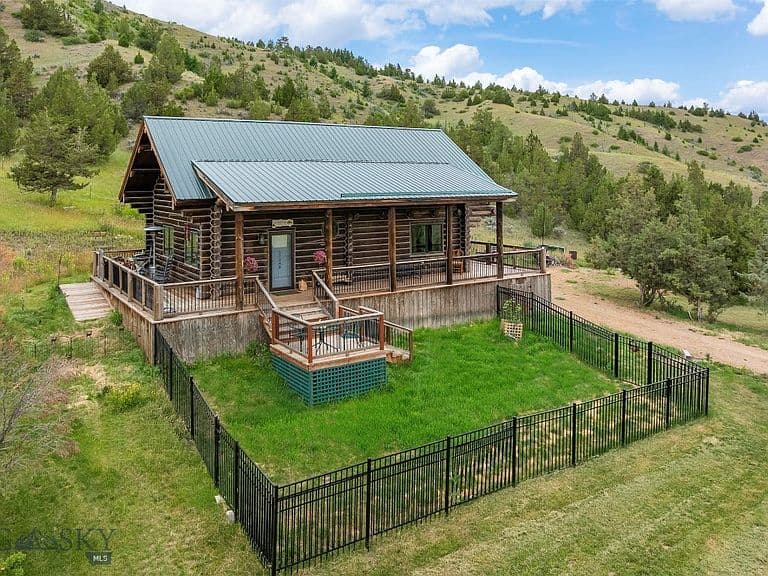 17248 Pole Gulch Rd photo 1