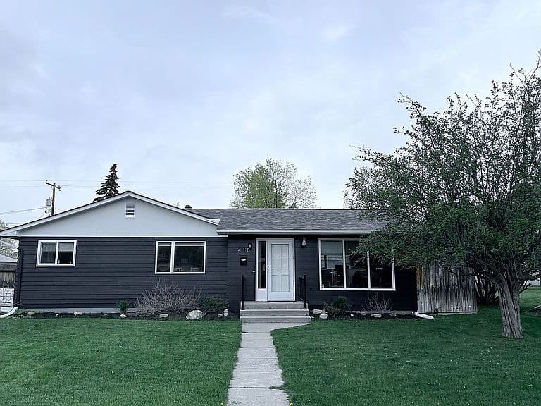 410 Fairview Ave photo 1