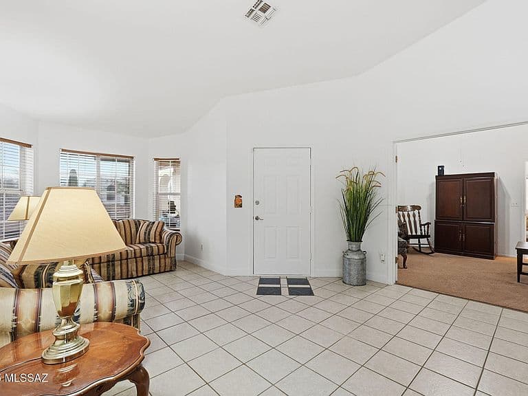 1398 W Woodacre Dr photo 5