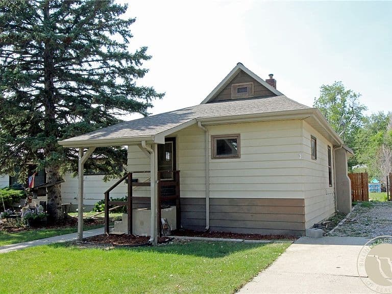 512 1st Ave photo 1