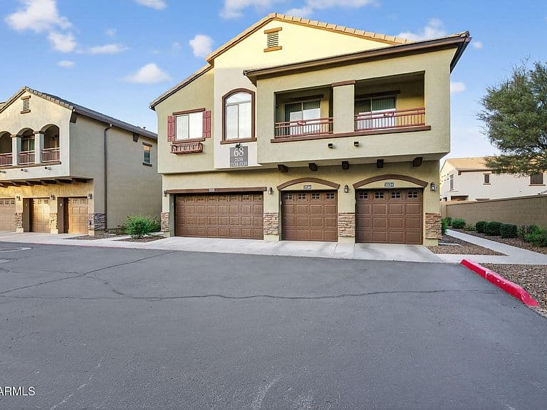 2725 E Mine Creek Rd Unit 1135 photo 3