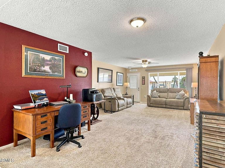 9810 W BLUE RIDGE Drive photo 2