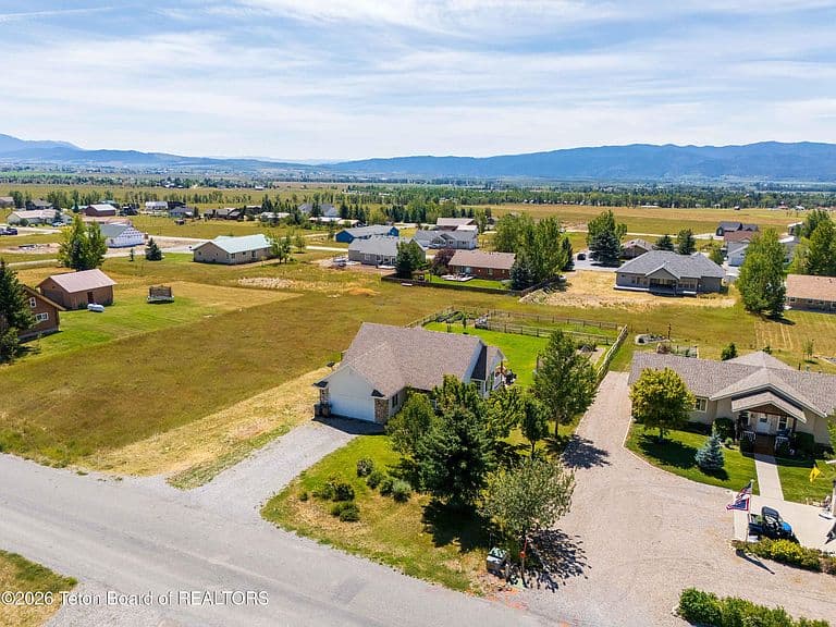 218 Solitude Dr photo 5