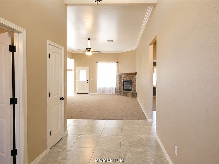 2086 Buena Vista Drive photo 5