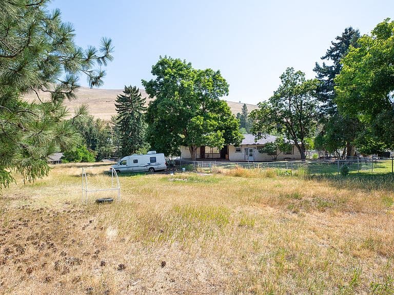 101 Takima Dr photo 5