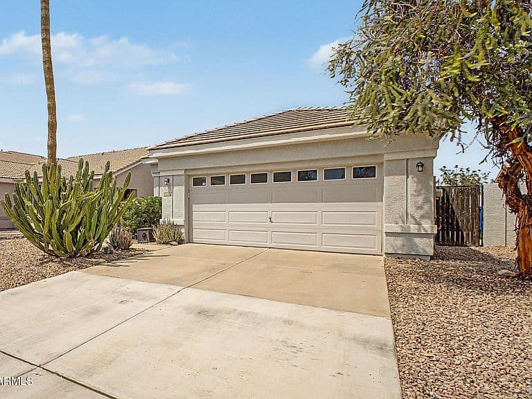 1532 E SHANNON Street photo 4
