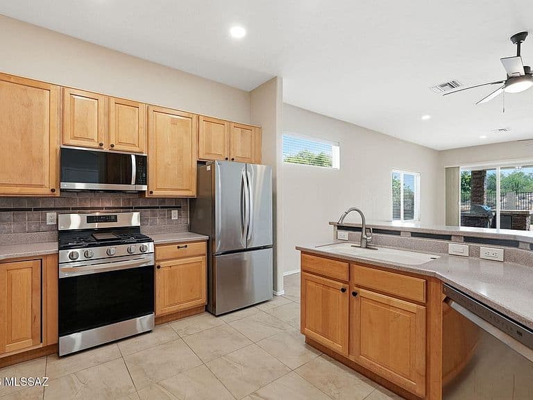 2453 W Hidden View Pl photo 3