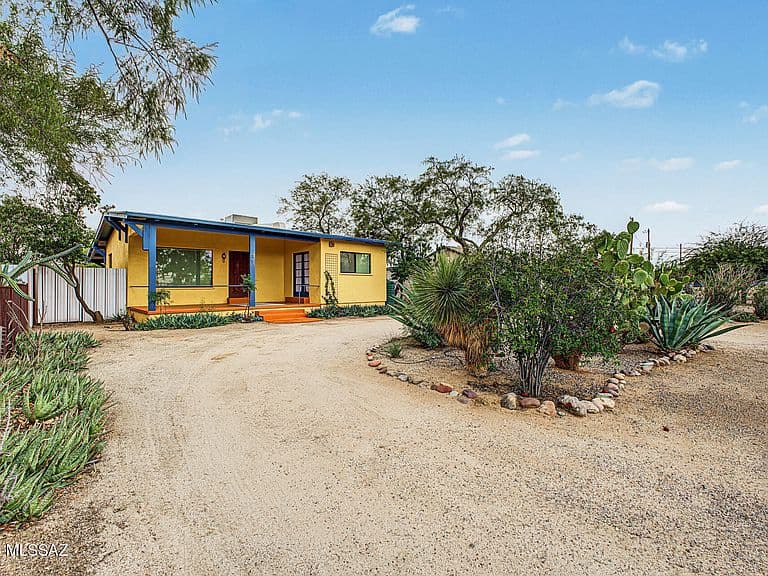 4210 E Marion Trl photo 2