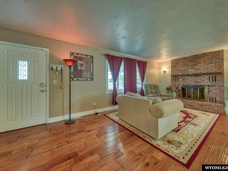1834 Circle Rd photo 4