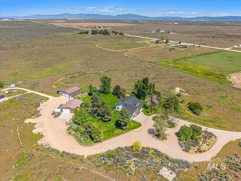 18593 S Pleasant Valley Rd photo 2