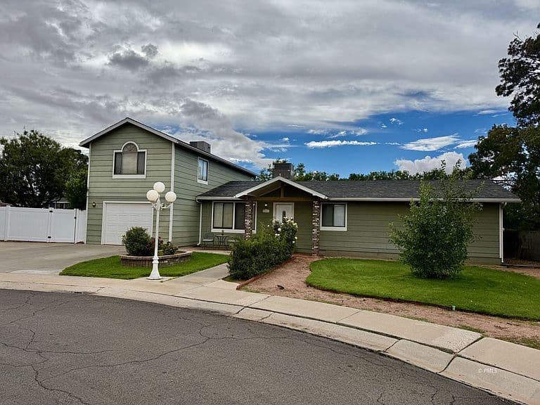 1644 Mountain View Ct photo 1