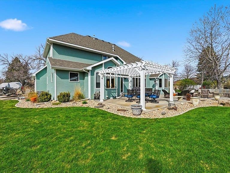 108 Clark Ln photo 5