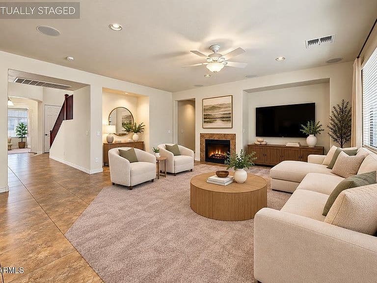 3334 E GRAND CANYON Drive photo 1