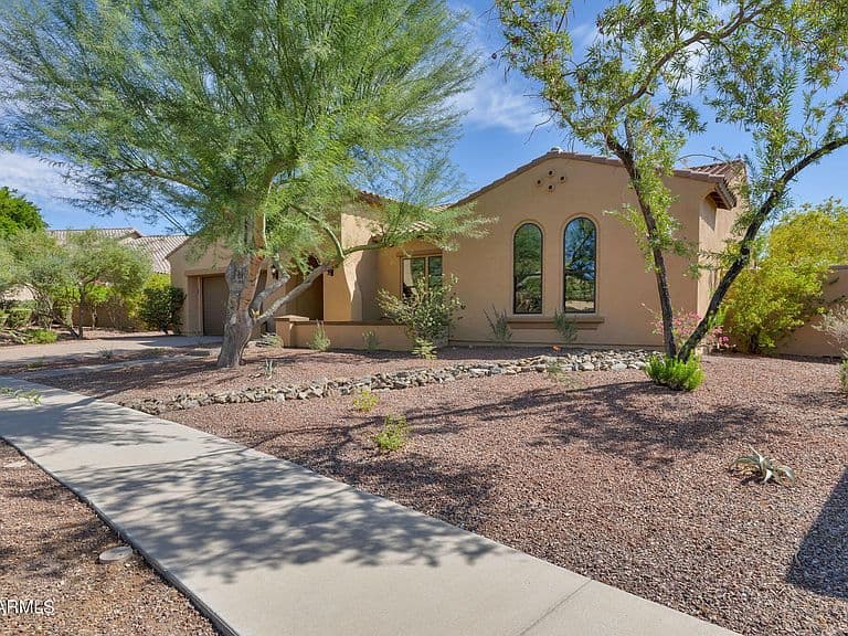 20402 W CANYON Drive photo 2