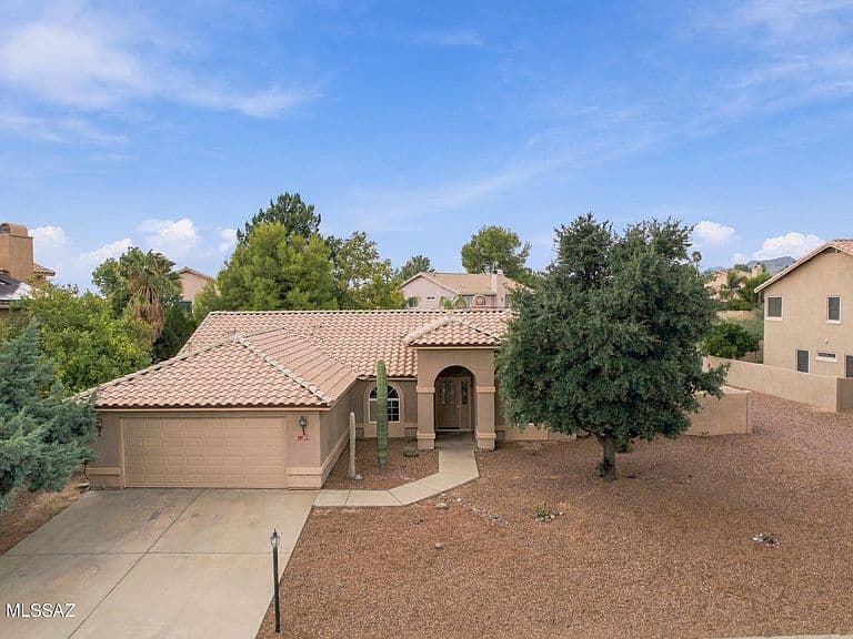 11079 N Mountain Breeze Dr photo 1