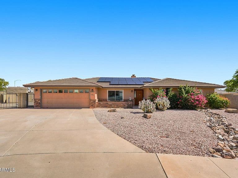 5362 E DOLPHIN Avenue photo 1