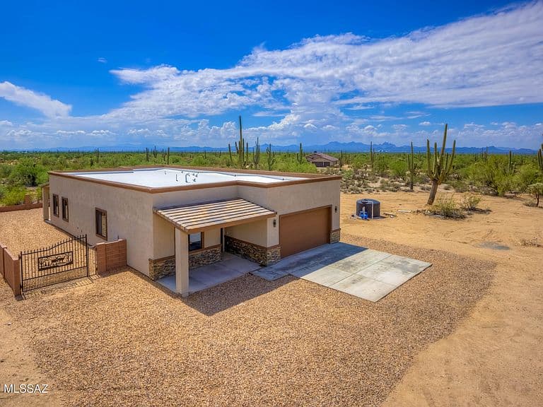 34123 E Amber Oasis Ln photo 2
