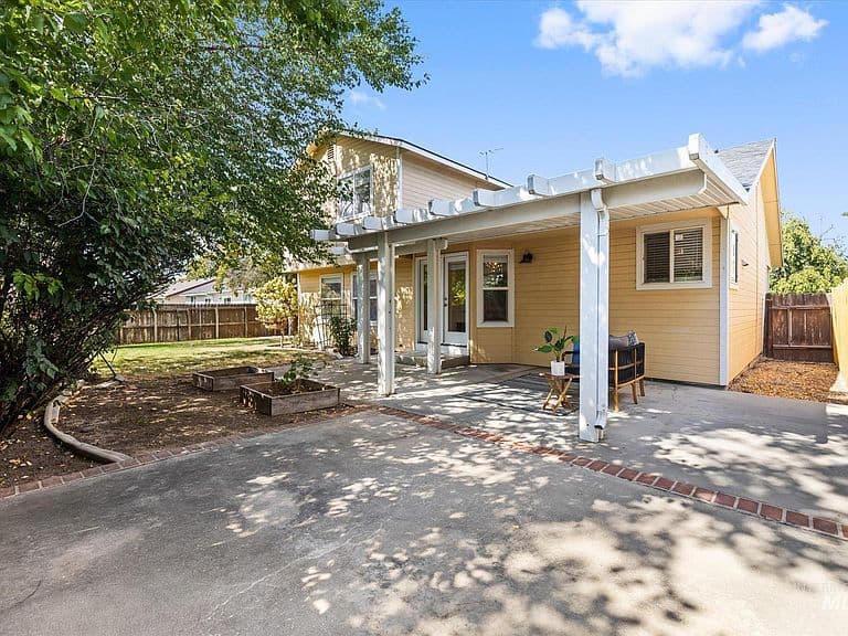 14435 W Redwick Dr photo 3