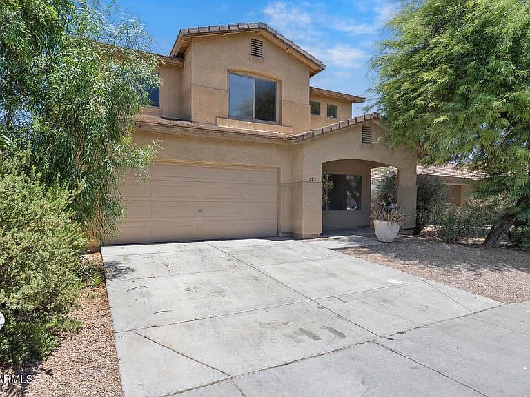 6917 S 50TH Glen photo 1