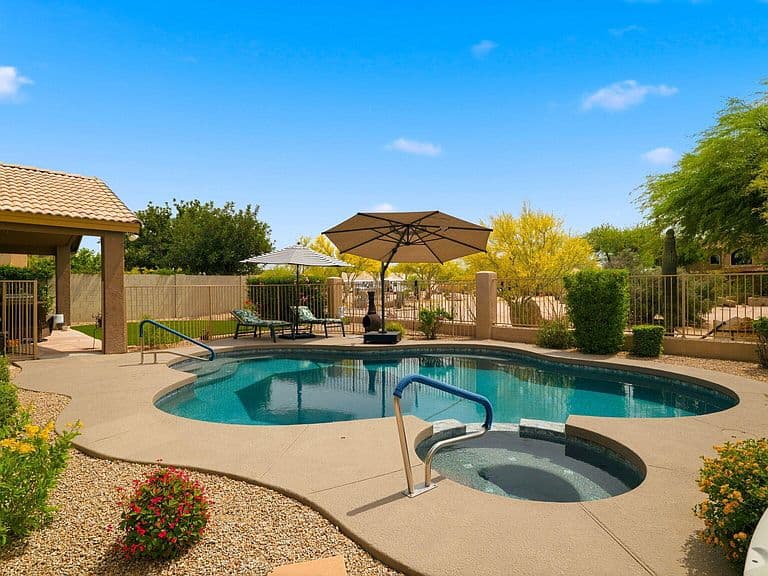 4319 E MORNING VISTA Lane photo 1