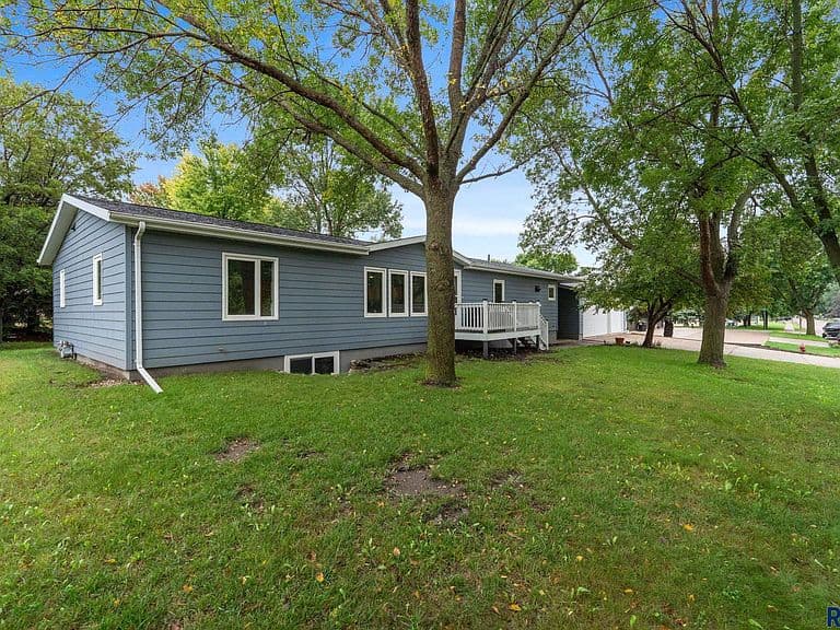 502 N Vandemark Ave photo 4