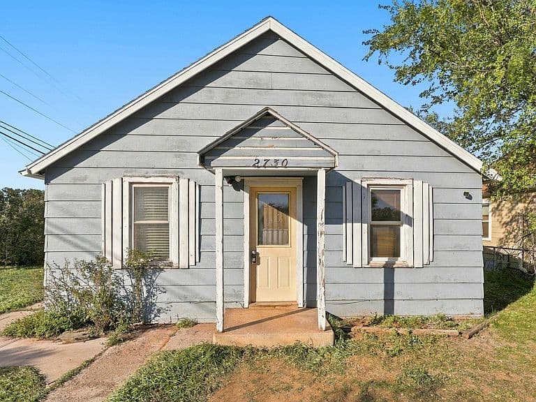2730 W Omaha St photo 1