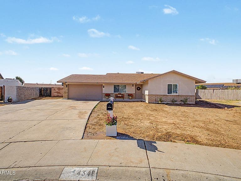 4348 N 80TH Drive photo 4
