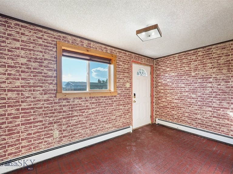239 Skyview Ln photo 2