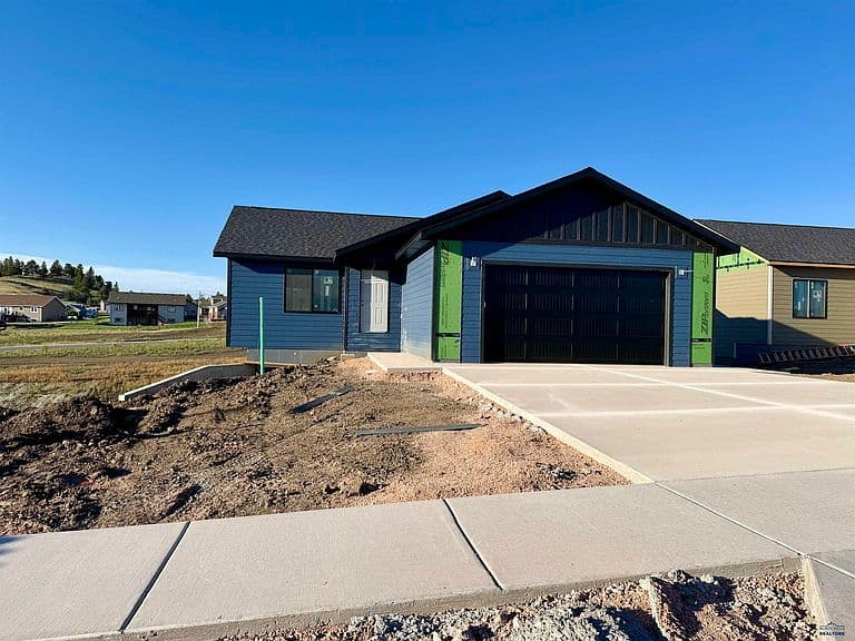 LOT 19 Country Rd W photo 2