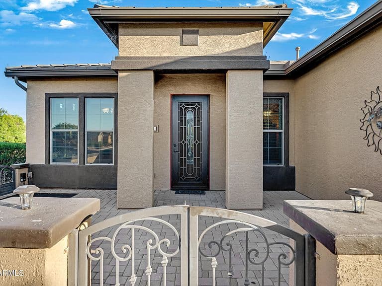 42333 W BLUE SUEDE SHOES Lane photo 3