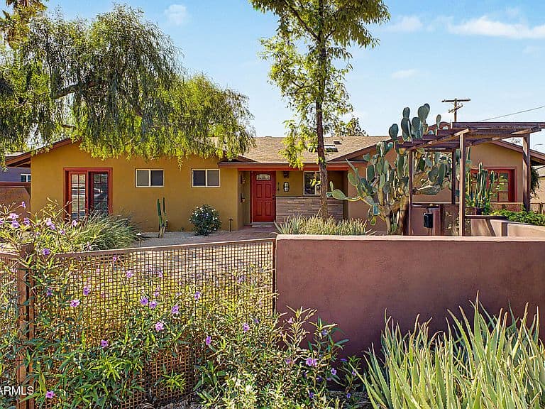 507 E SOLANA Drive photo 3