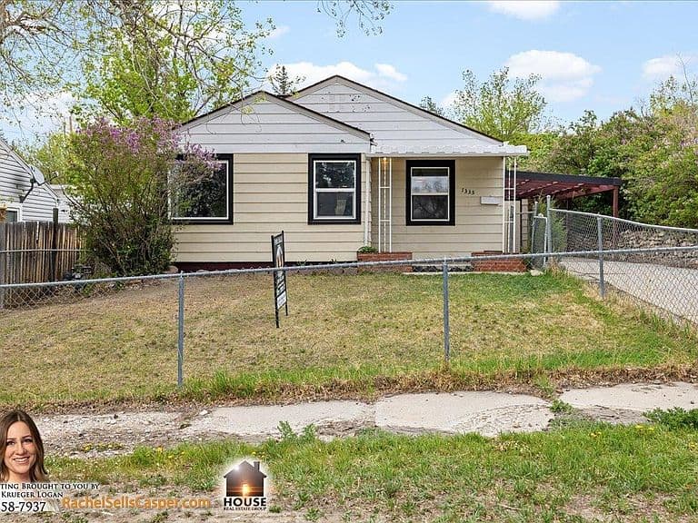 1335 S Oakcrest Ave photo 1