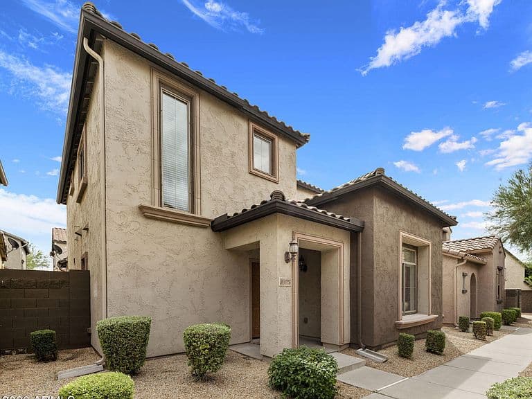 3975 E Melinda Drive photo 2