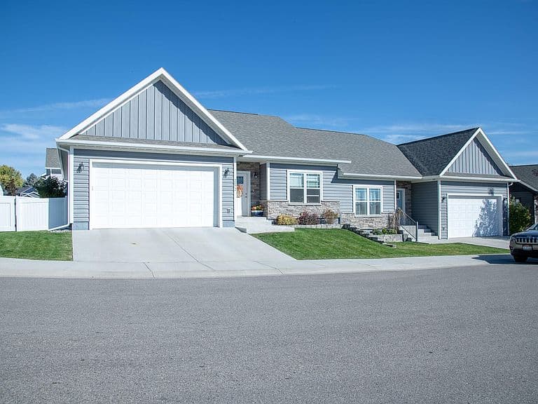 2172 Skyview West Dr photo 1