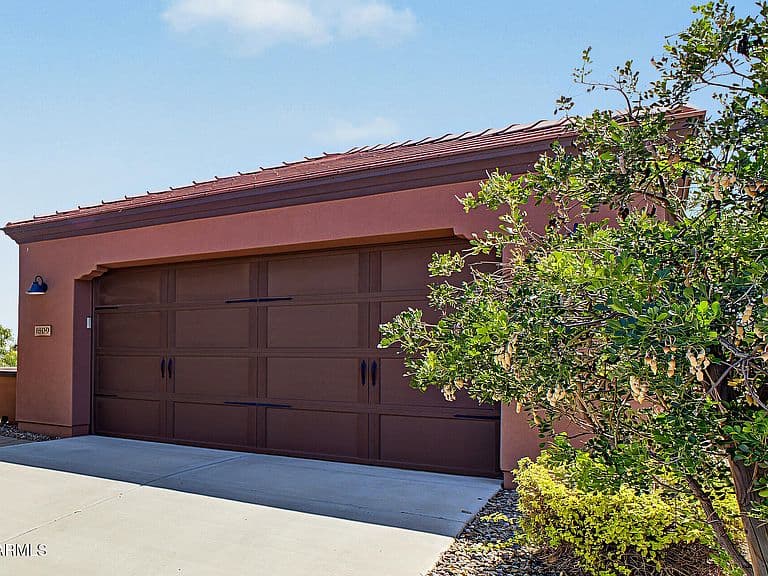 1809 E ADELANTE Way photo 5
