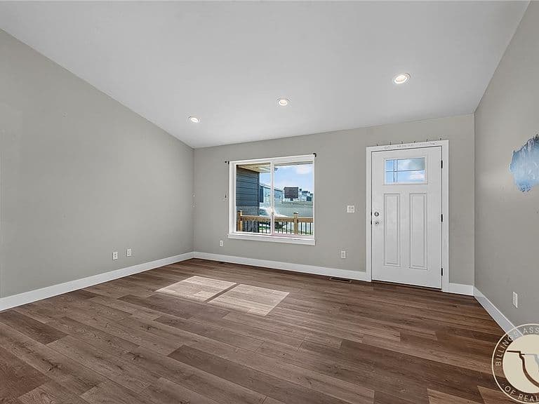 7089 Copper Bend Blvd photo 4
