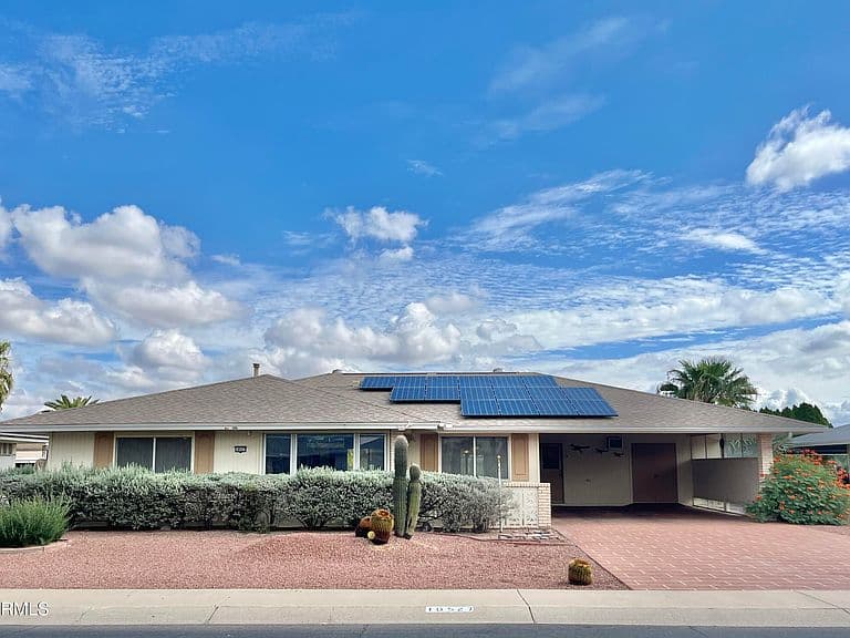 10527 W PRAIRIE HILLS Circle photo 1