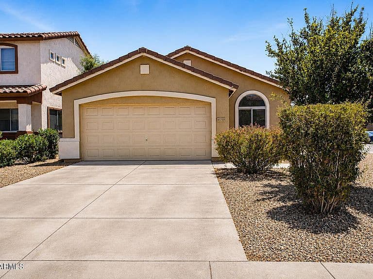 45789 W RAINBOW Drive photo 2