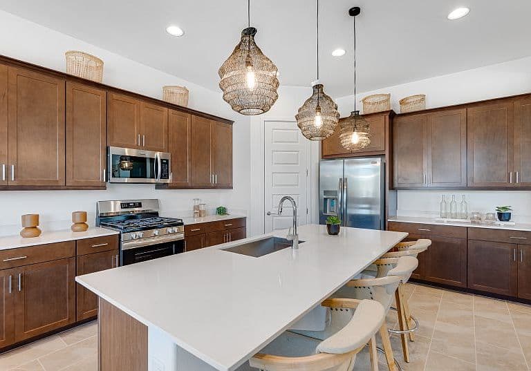 8022 W Tether Trl photo 3