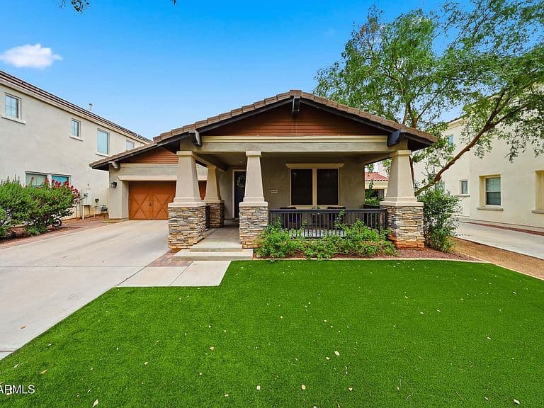 20803 W Ridge Road photo 1