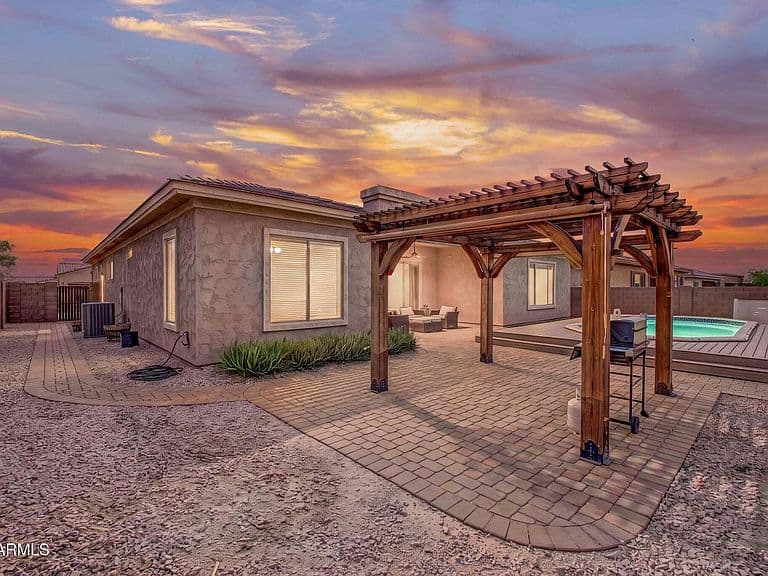 18392 W THUNDERHILL Place photo 4