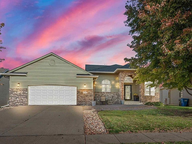 3008 W Rose Crest Dr photo 1